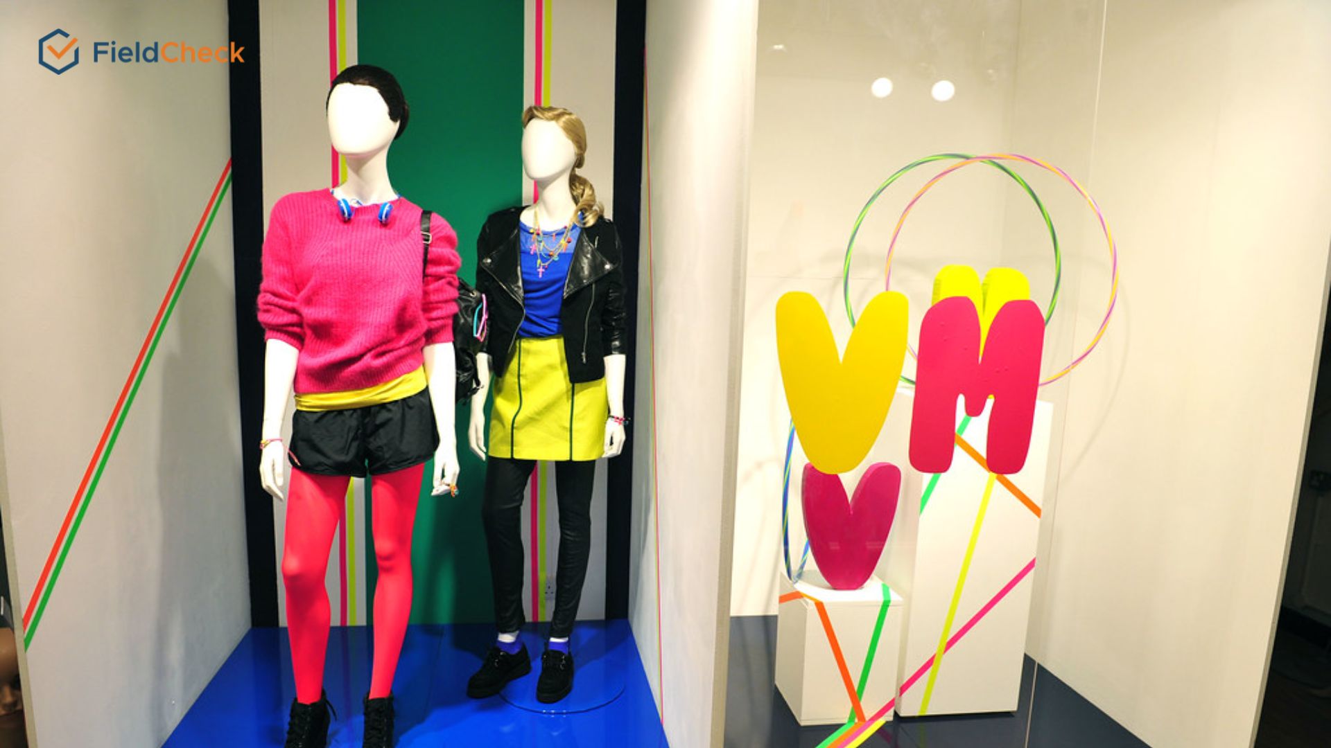 window displays part of visual merchandising